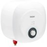 Накопительный электрический водонагреватель Haier ES10V-MQ1 над раковиной
